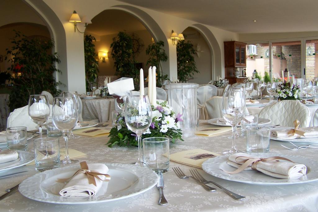 Hotel Acquasanta Terracina Exterior photo
