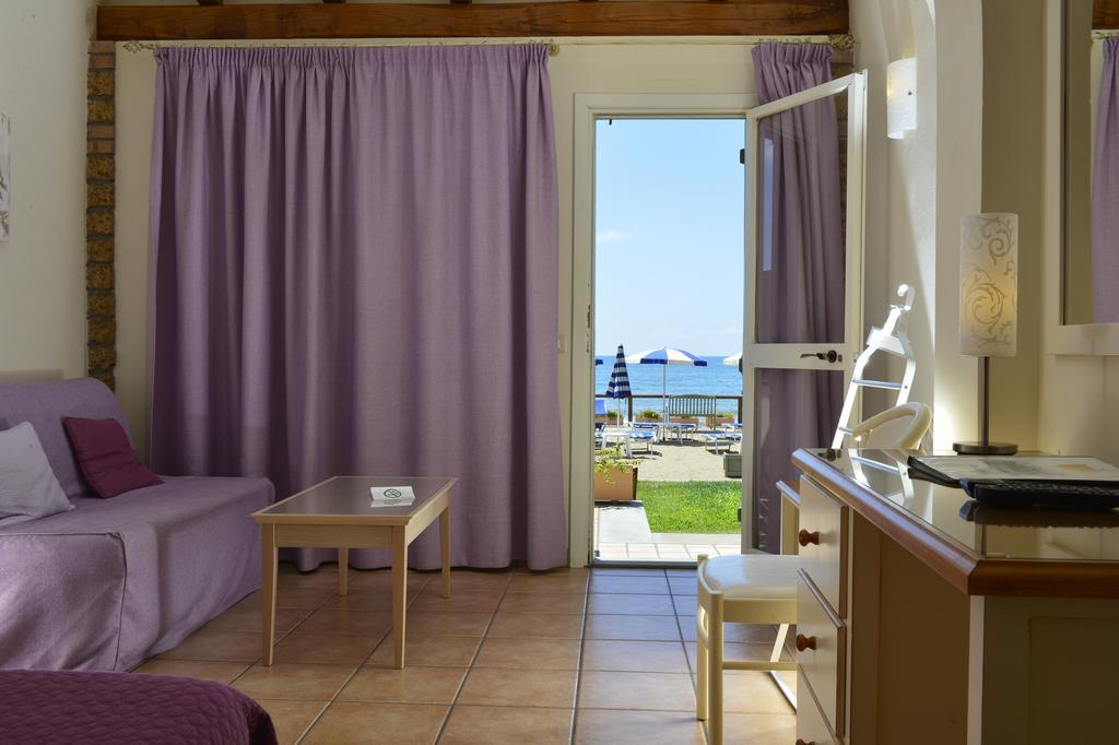 Hotel Acquasanta Terracina Exterior photo