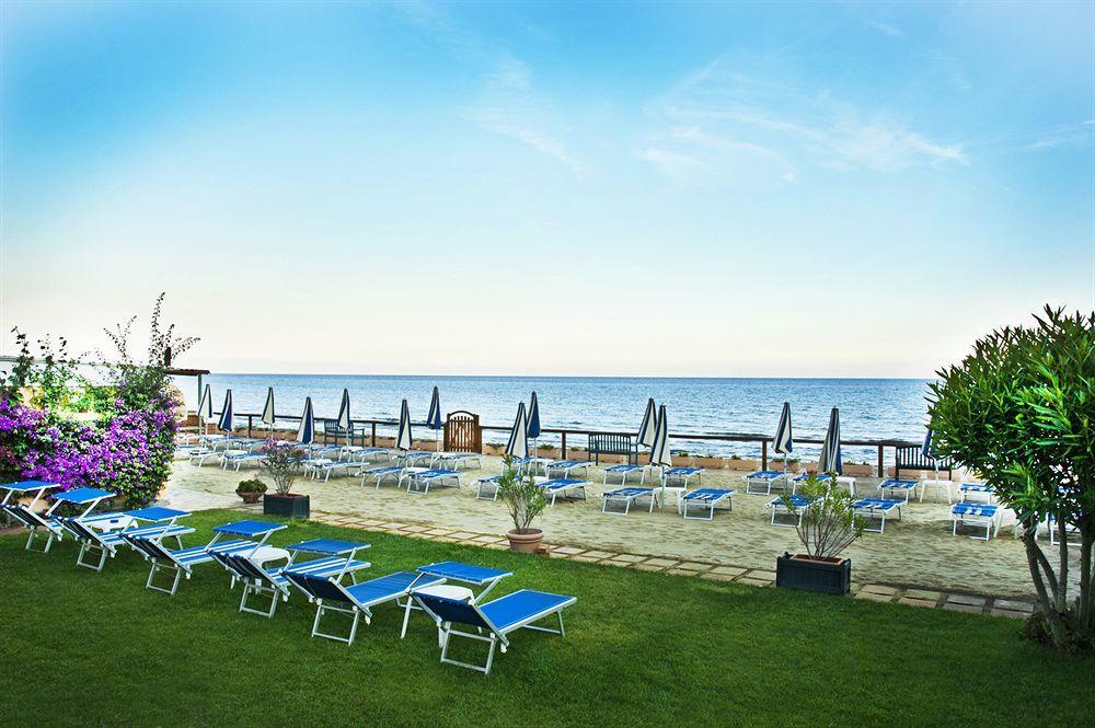 Hotel Acquasanta Terracina Exterior photo