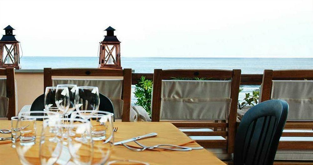 Hotel Acquasanta Terracina Exterior photo
