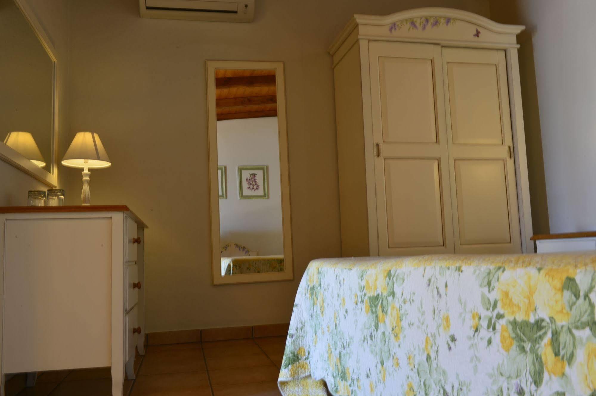Hotel Acquasanta Terracina Exterior photo
