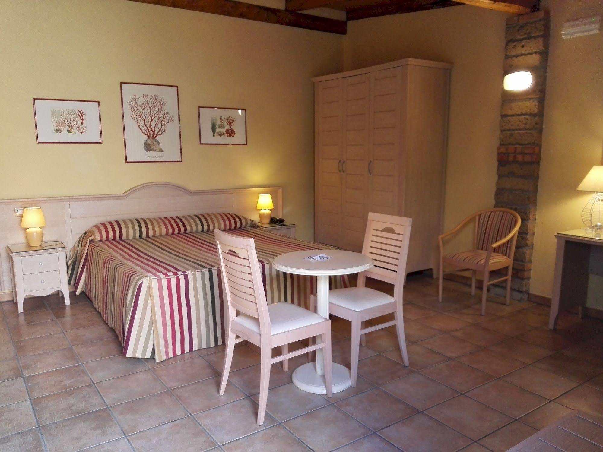 Hotel Acquasanta Terracina Exterior photo