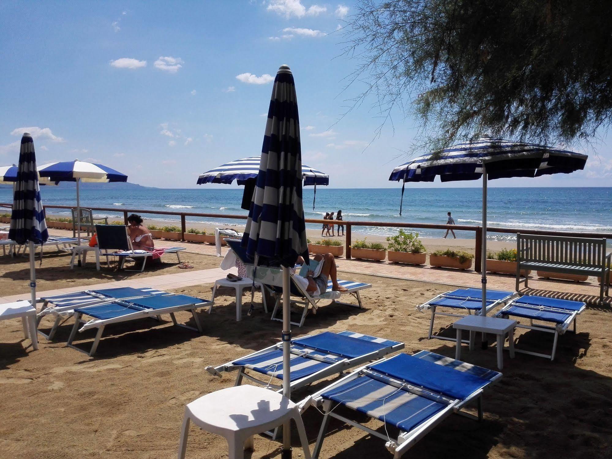 Hotel Acquasanta Terracina Exterior photo